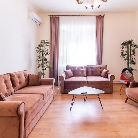 Jevrejska - Central Apartment With Free Parking Novi Sad Esterno foto