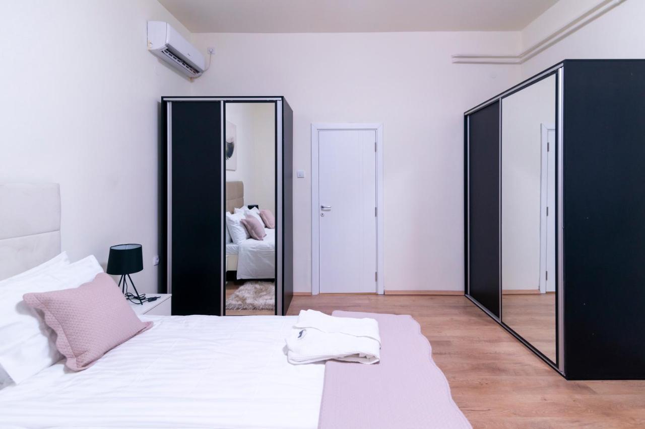 Jevrejska - Central Apartment With Free Parking Novi Sad Esterno foto