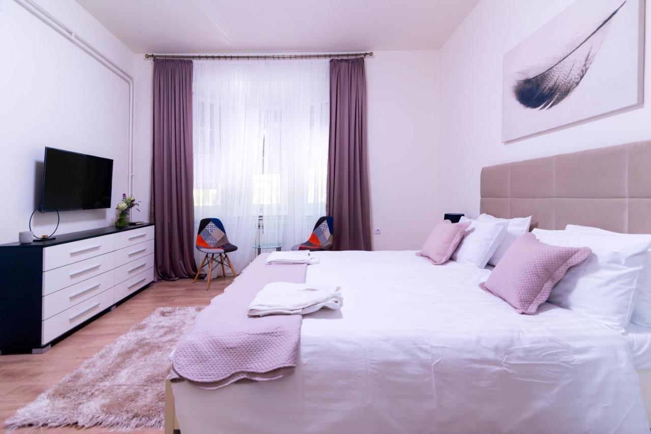 Jevrejska - Central Apartment With Free Parking Novi Sad Esterno foto