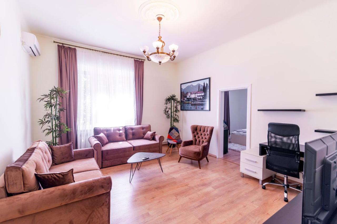 Jevrejska - Central Apartment With Free Parking Novi Sad Esterno foto